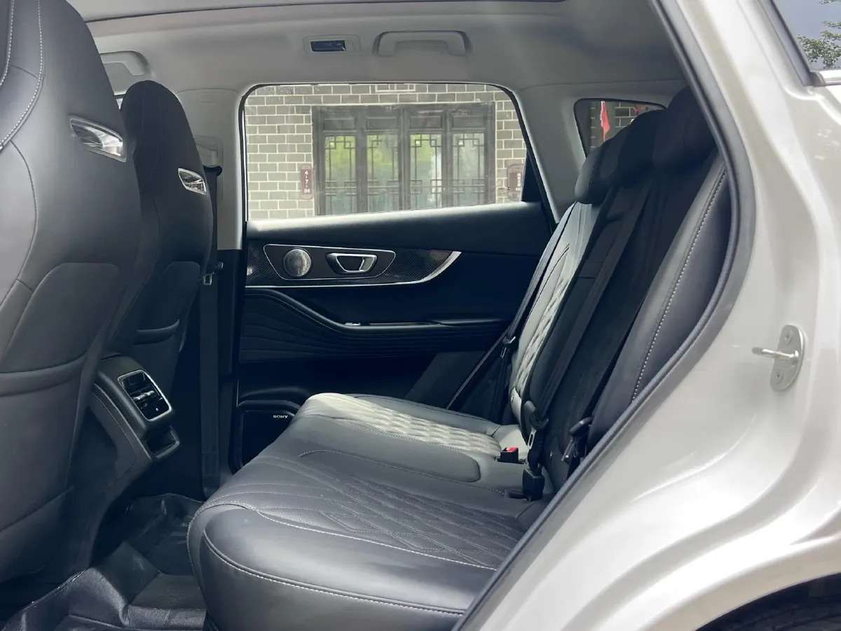 2023 Chery Tiggo 7 Plus 1.6T 197HP L4 7DCT,autocango,china used car exporter,china ev exporter,chinese used car exporter,chinese used ev exporter