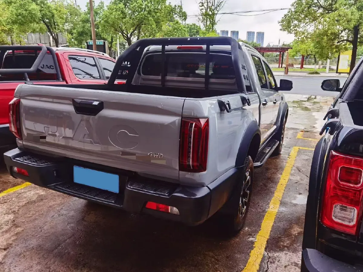 2023 JAC Hunter 2.0T 170HP L4 8AT,autocango,china used car exporter,china ev exporter,chinese used car exporter,chinese used ev exporter