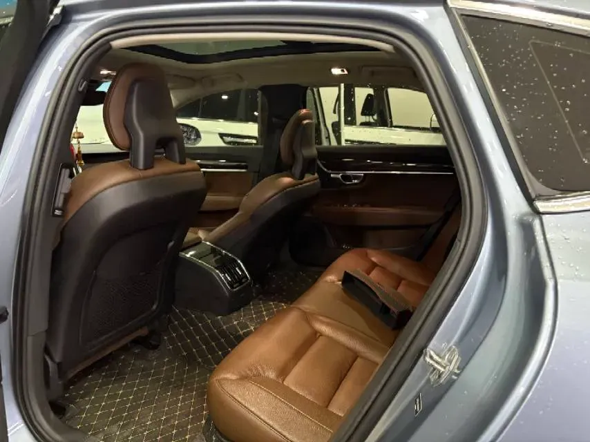 2018 Volvo S90 2.0T 190HP L4 8AT,autocango,china used car exporter,china ev exporter,chinese used car exporter,chinese used ev exporter