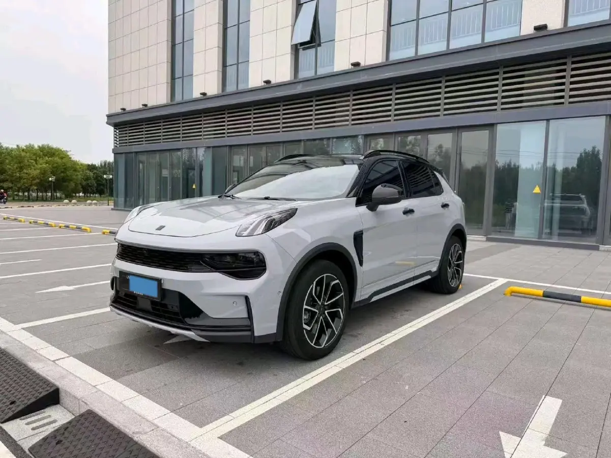 2022 LYNK&CO 01 EM-P 1.5T 180HP L3 7DCT PHEV 17.7KWH