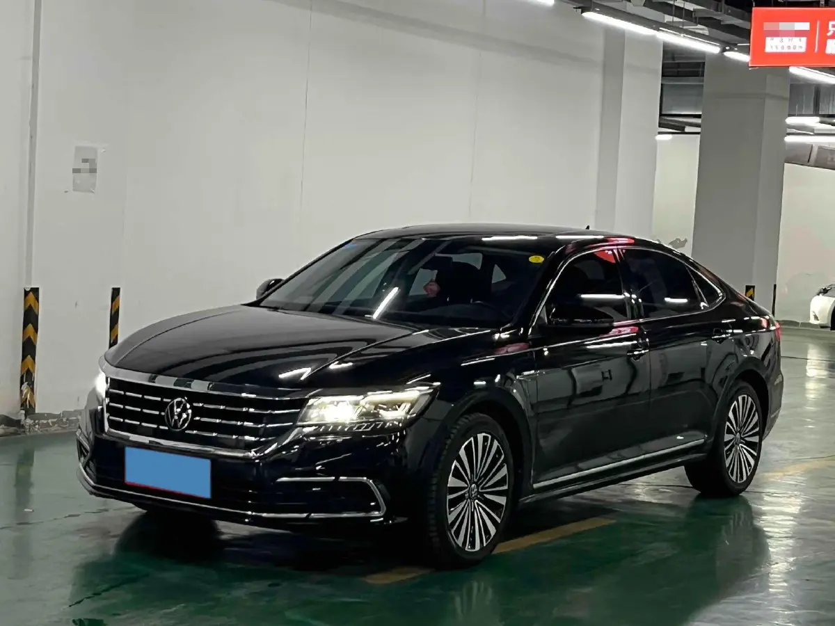 2021 Volkswagen Passat 2.0T 186HP L4 7DCT