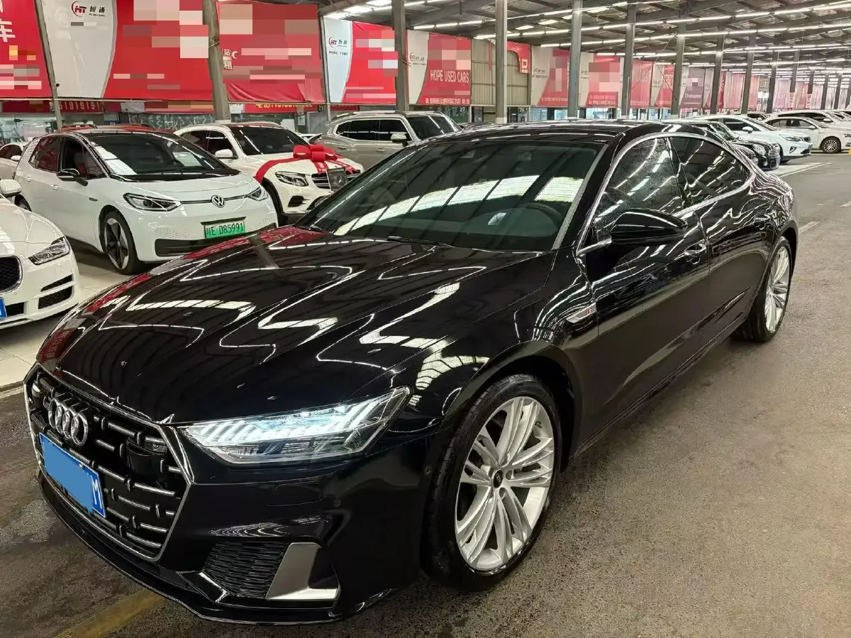 2024 Audi A7L 2.0T 245HP L4 7DCT