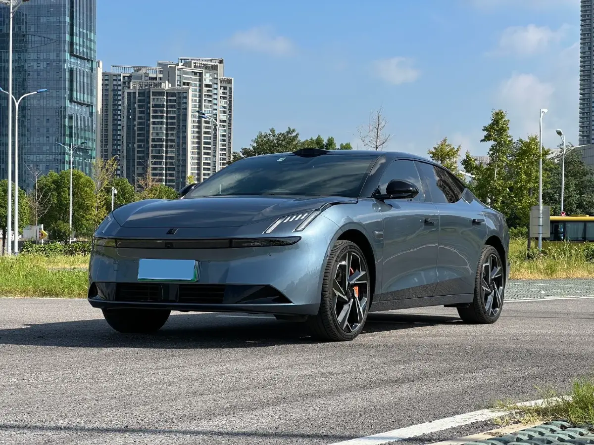 2025 LYNK&CO Z10 BEV 95KWH