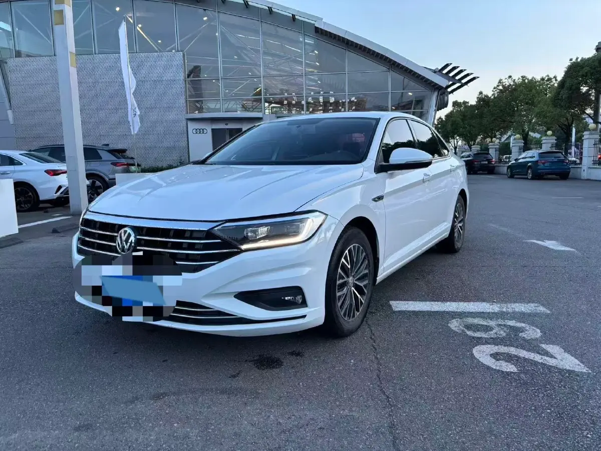 2021 Volkswagen Sagitar 1.4T 150HP L4 7DCT