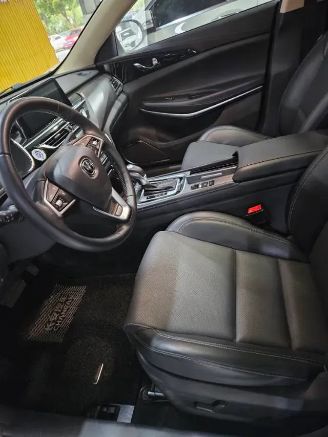 2020 ChangAn Raeton CC 1.5T 156HP L4 6AT,autocango,china used car exporter,china ev exporter,chinese used car exporter,chinese used ev exporter