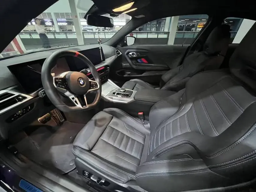 2024 BMW 3.0T 333HP L6 8AT,autocango,china used car exporter,china ev exporter,chinese used car exporter,chinese used ev exporter