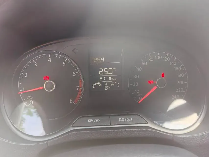 2016 Volkswagen Polo 1.4L 90HP L4 5MT,autocango,china used car exporter,china ev exporter,chinese used car exporter,chinese used ev exporter