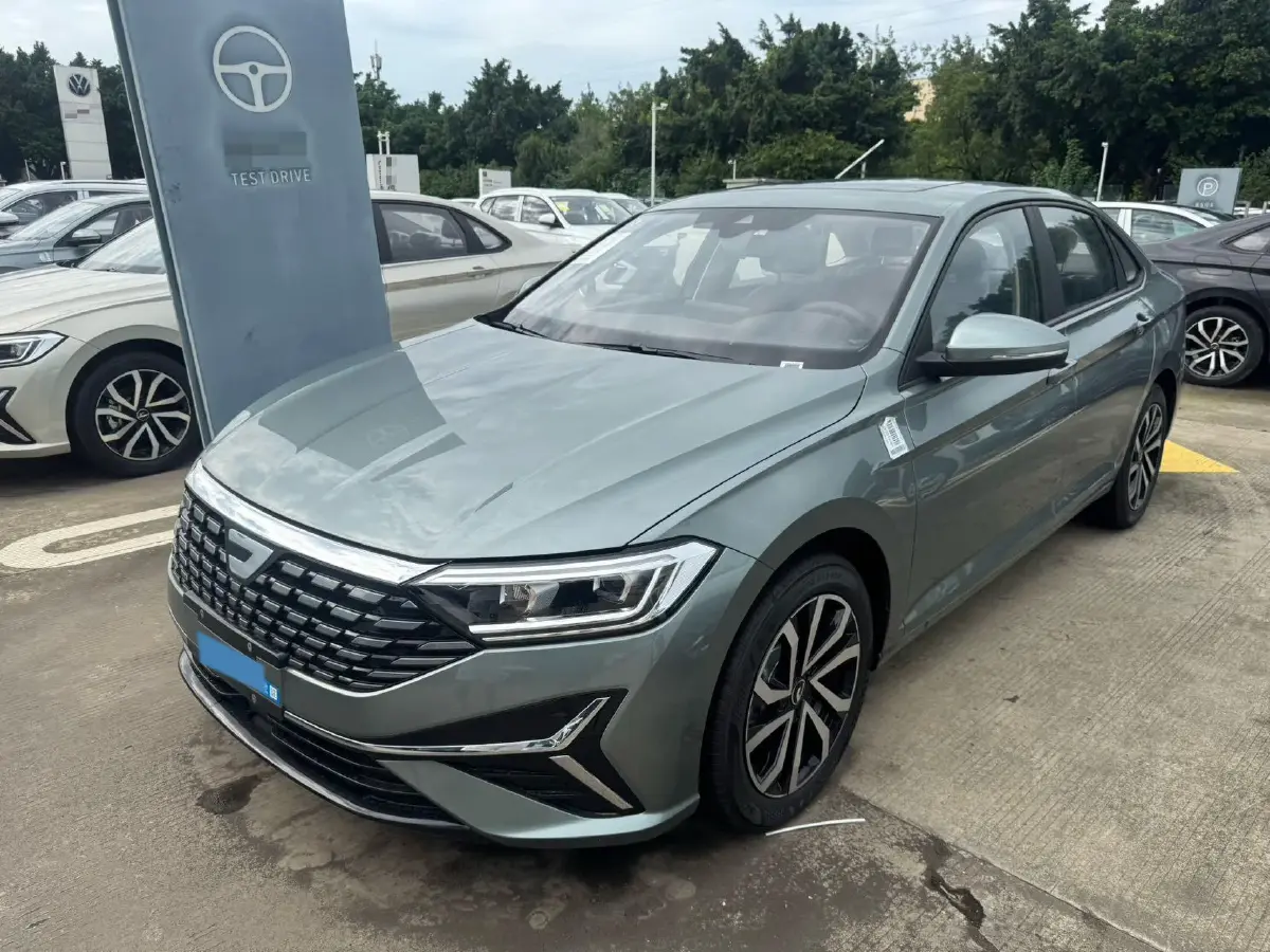 2025 Jetta JettaVA7 1.4T 150HP L4 7DCT