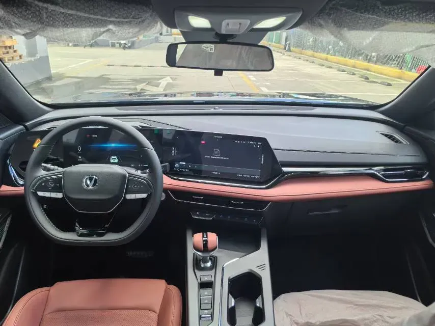 2026 ChangAn X5 PLUS 1.5T 192HP L4 7DCT,autocango,china used car exporter,china ev exporter,chinese used car exporter,chinese used ev exporter