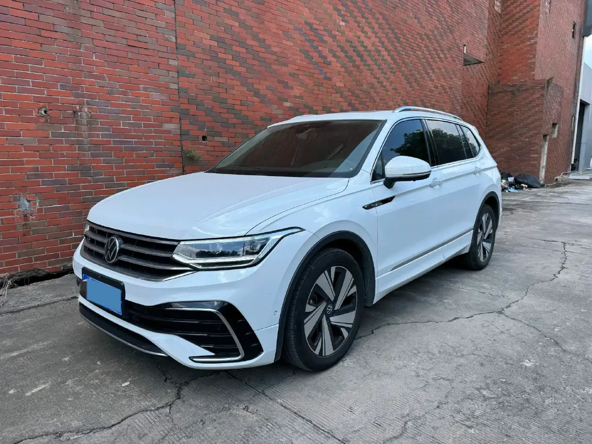 2023 Volkswagen Tiguan X 2.0T 186HP L4 7DCT
