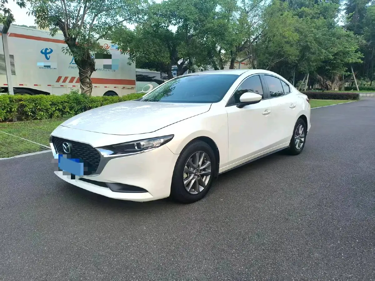 2020 Mazda 3 Axela 1.5L 117HP L4 6AT