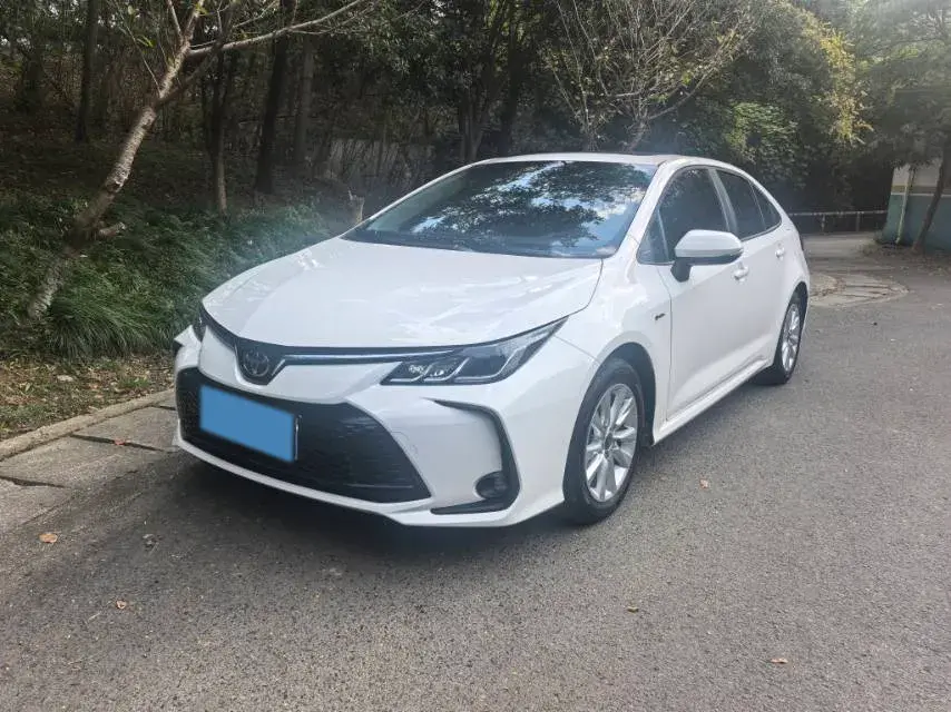 2024 Toyota Corolla 1.8L 98HP L4 E-CVT Hybrid