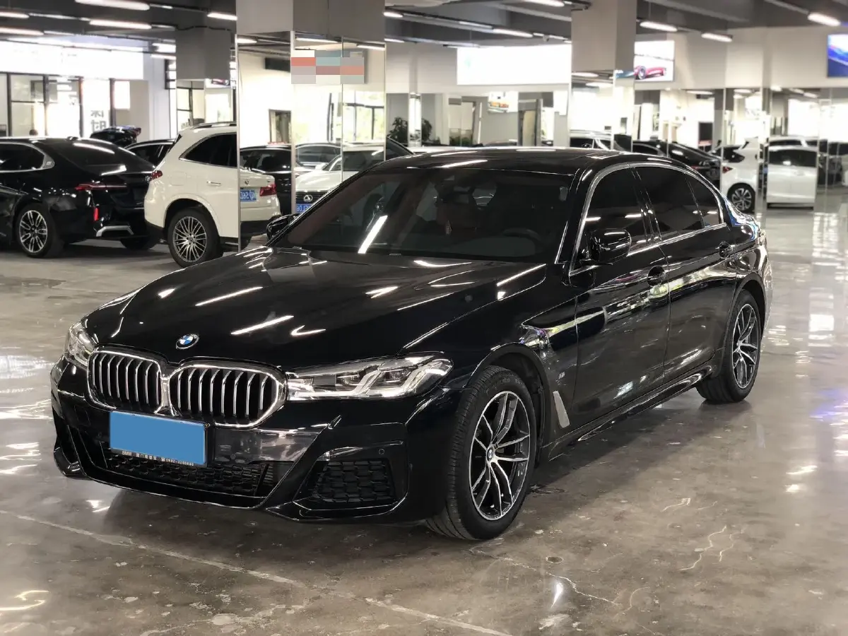 2021 BMW 5 Series 2.0T 184HP L4 8AT