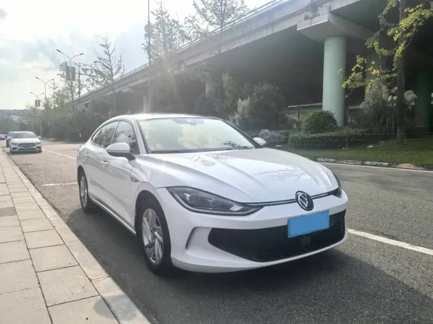 2023 Volkswagen Lamando 1.4T 150HP L4 7DCT,autocango,china used car exporter,china ev exporter,chinese used car exporter,chinese used ev exporter