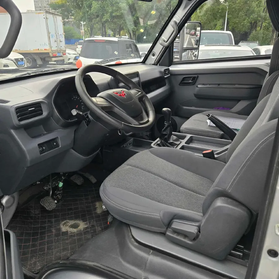 2023 WuLing Loong Truck 2.0L 136HP L4 5MT,autocango,china used car exporter,china ev exporter,chinese used car exporter,chinese used ev exporter