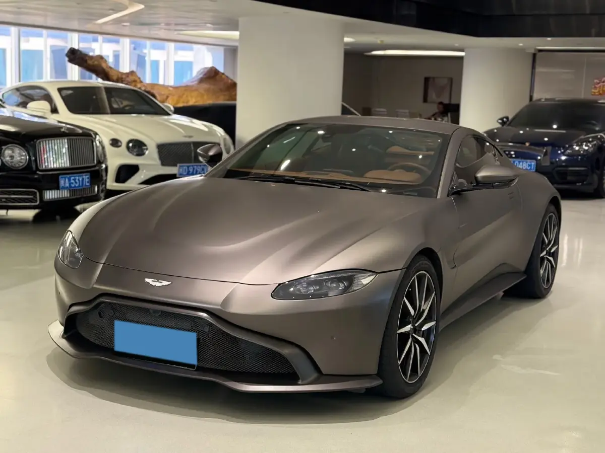 2018 Aston Martin V8 Vantage 4.0T 510HP V8 8AT