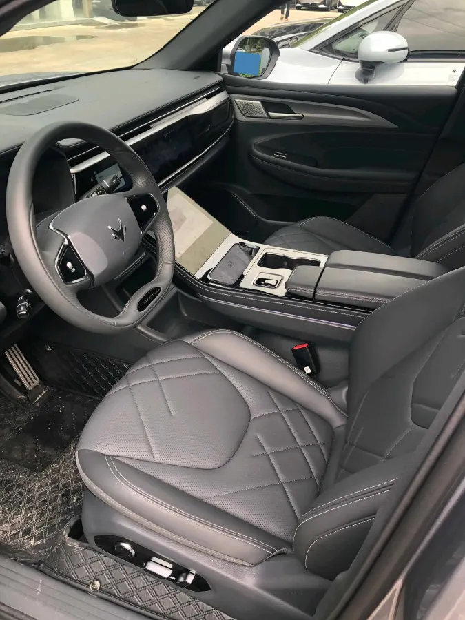 2025 ARCFOX αT6 BEV,autocango,china used car exporter,china ev exporter,chinese used car exporter,chinese used ev exporter