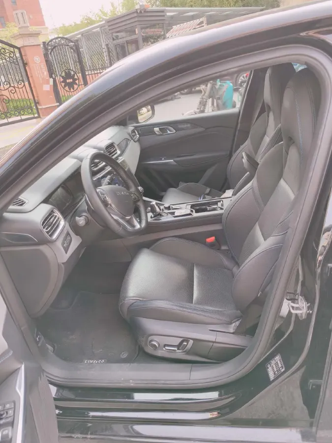 2019 LYNK&CO 03 New Energy 1.5T 180HP L3 7DCT PHEV 9.4KWH,autocango,china used car exporter,china ev exporter,chinese used car exporter,chinese used ev exporter