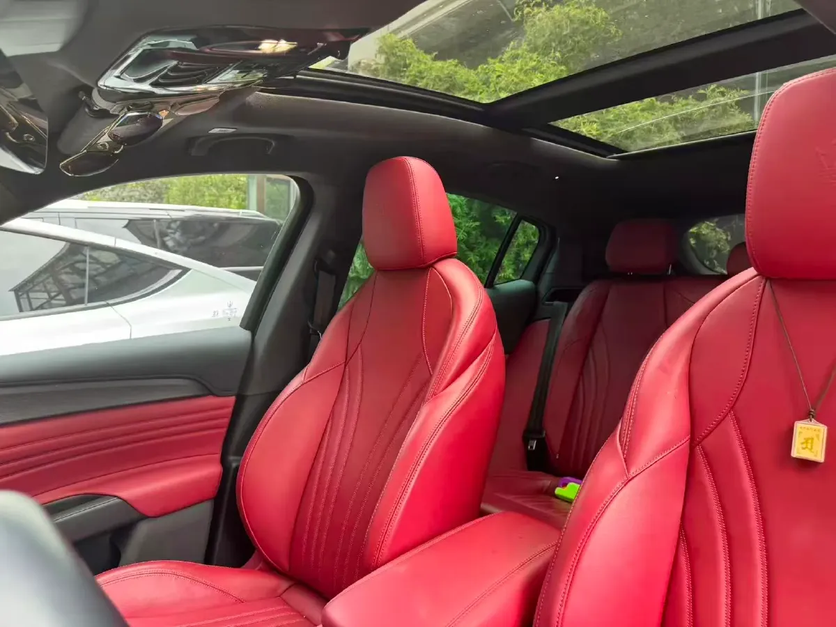 2023 Maserati Grecale 2.0T 300HP L4 8AT,autocango,china used car exporter,china ev exporter,chinese used car exporter,chinese used ev exporter