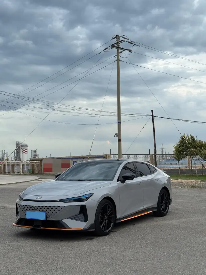 2024 ChangAn UNI-V 1.5T 188HP L4 7DCT