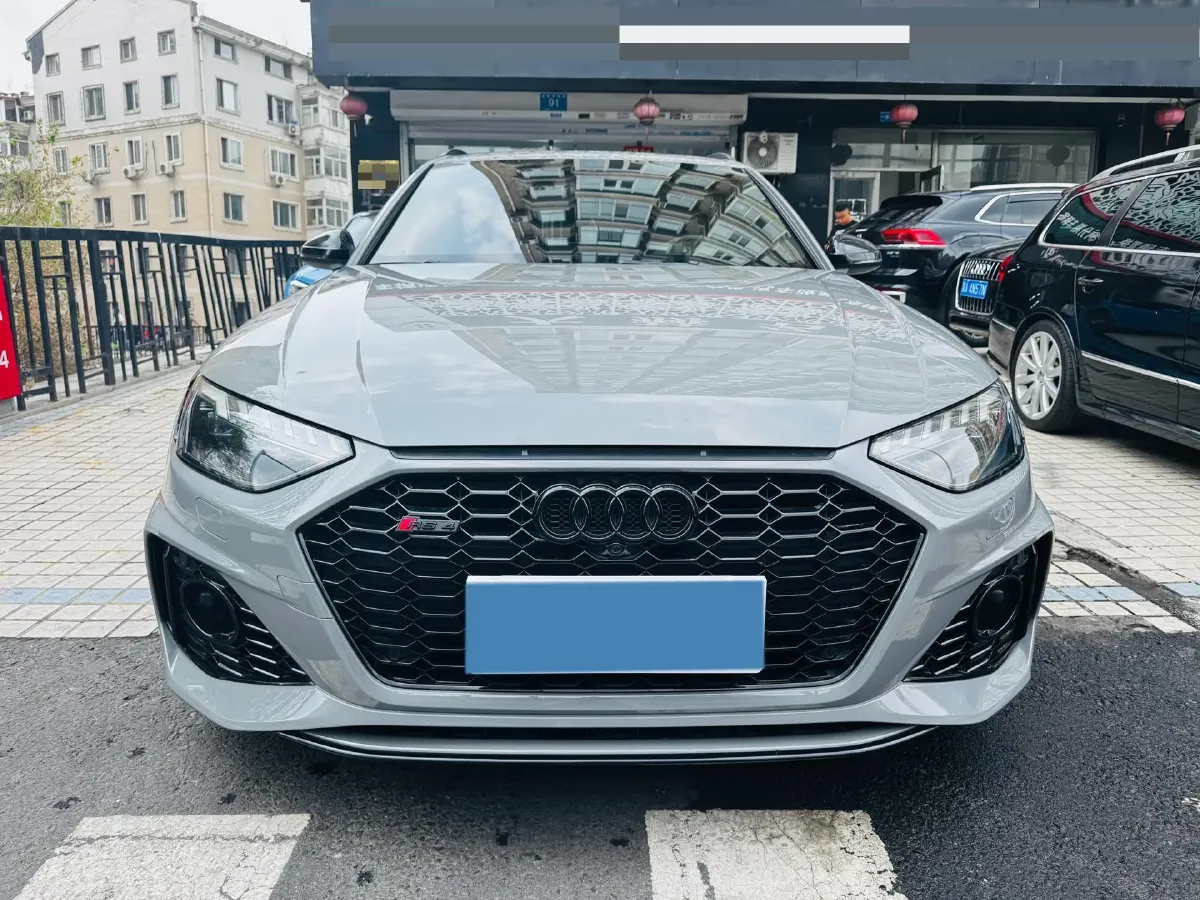 2021 Audi RS 4 2.9T 450HP V6 8AT,autocango,china used car exporter,china ev exporter,chinese used car exporter,chinese used ev exporter