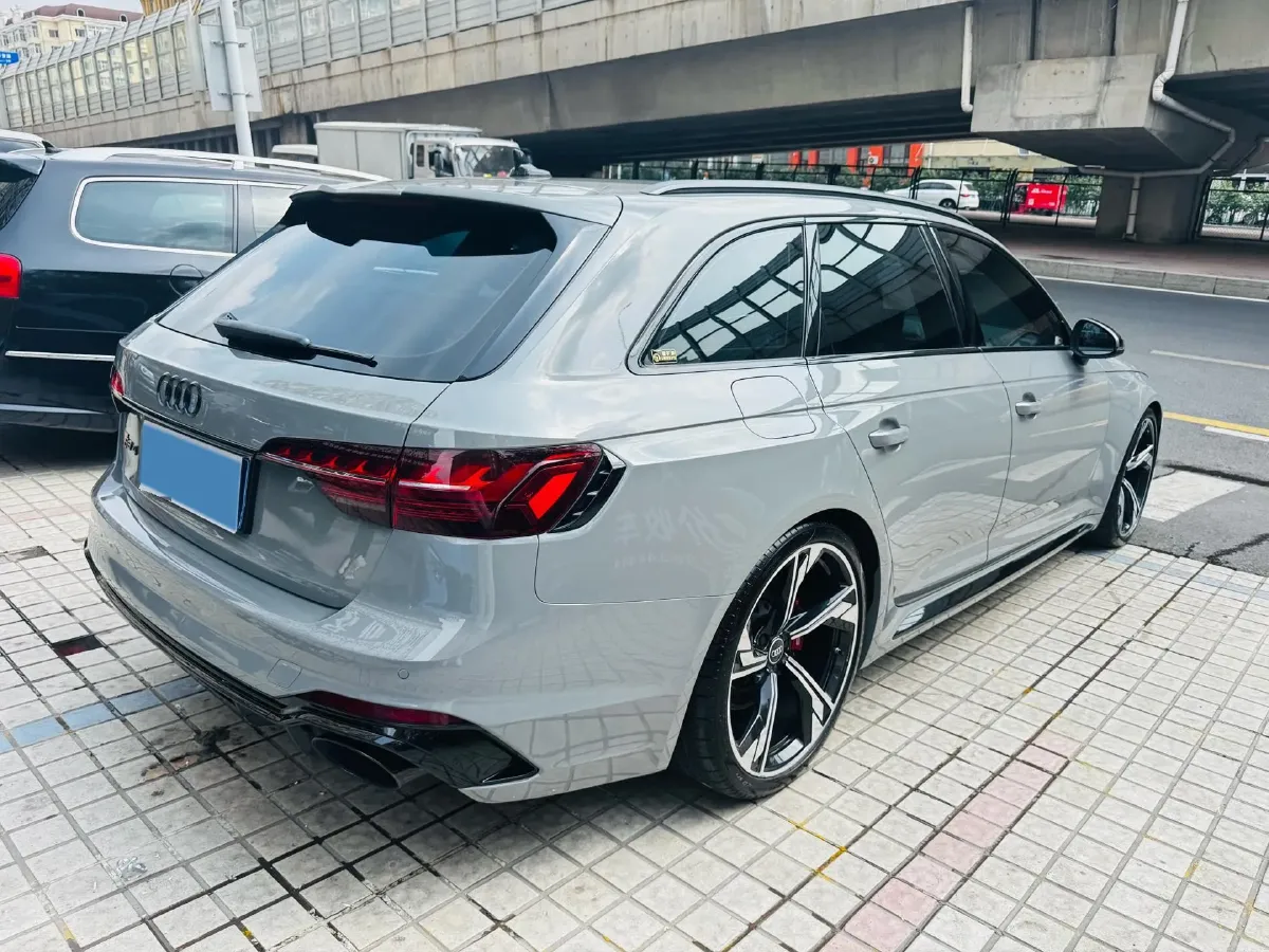 2021 Audi RS 4 2.9T 450HP V6 8AT,autocango,china used car exporter,china ev exporter,chinese used car exporter,chinese used ev exporter