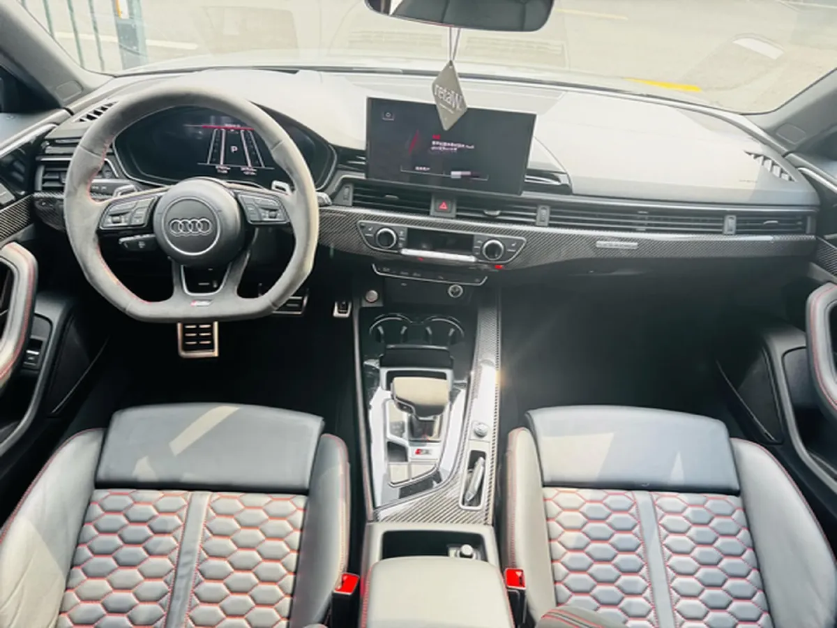 2021 Audi RS 4 2.9T 450HP V6 8AT,autocango,china used car exporter,china ev exporter,chinese used car exporter,chinese used ev exporter