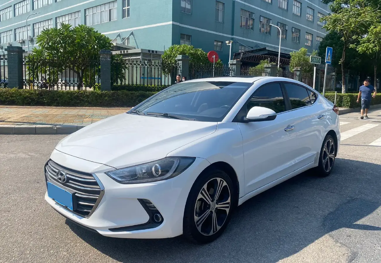2018 Hyundai Elantra 1.4T 130HP L4 7DCT