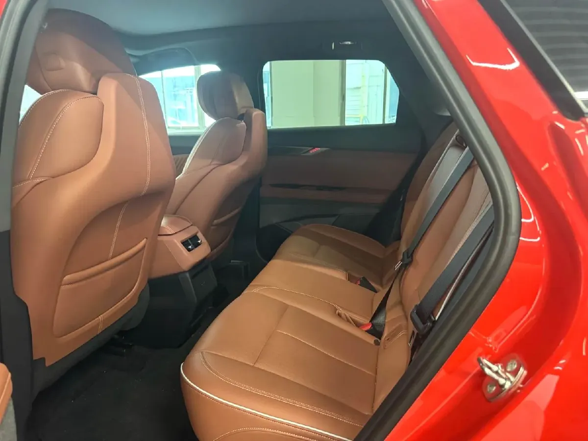 2024 Cadillac OPTIQ BEV 79.7KWH,autocango,china used car exporter,china ev exporter,chinese used car exporter,chinese used ev exporter