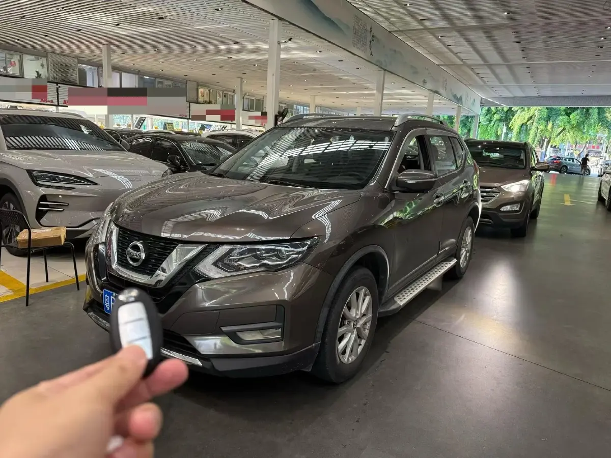 2020 Nissan X-Trail 2.0L 154HP L4 CVT