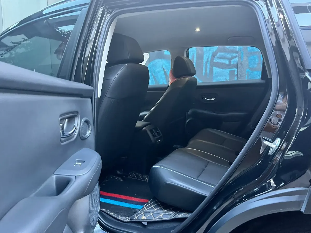 2023 Honda HR-V 1.5T 182HP L4 CVT,autocango,china used car exporter,china ev exporter,chinese used car exporter,chinese used ev exporter