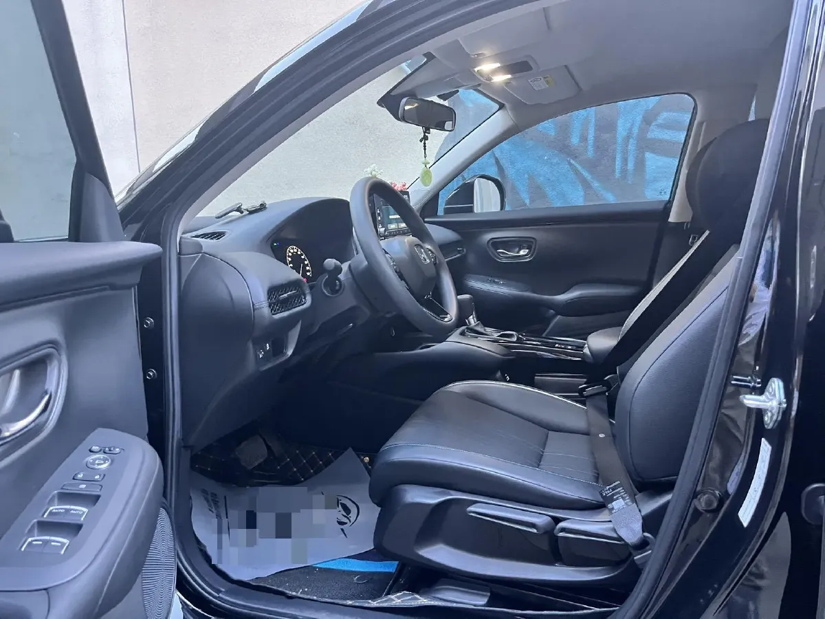 2023 Honda HR-V 1.5T 182HP L4 CVT,autocango,china used car exporter,china ev exporter,chinese used car exporter,chinese used ev exporter