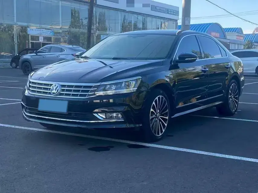 2017 Volkswagen Passat 1.8T 180HP L4 7DCT