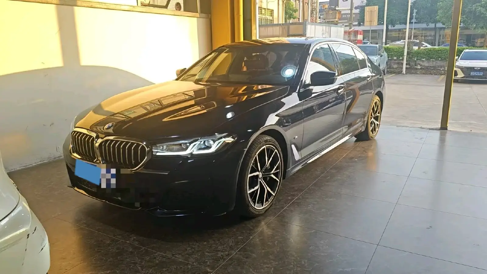 2023 BMW 5 Series 2.0T 245HP L4 8AT