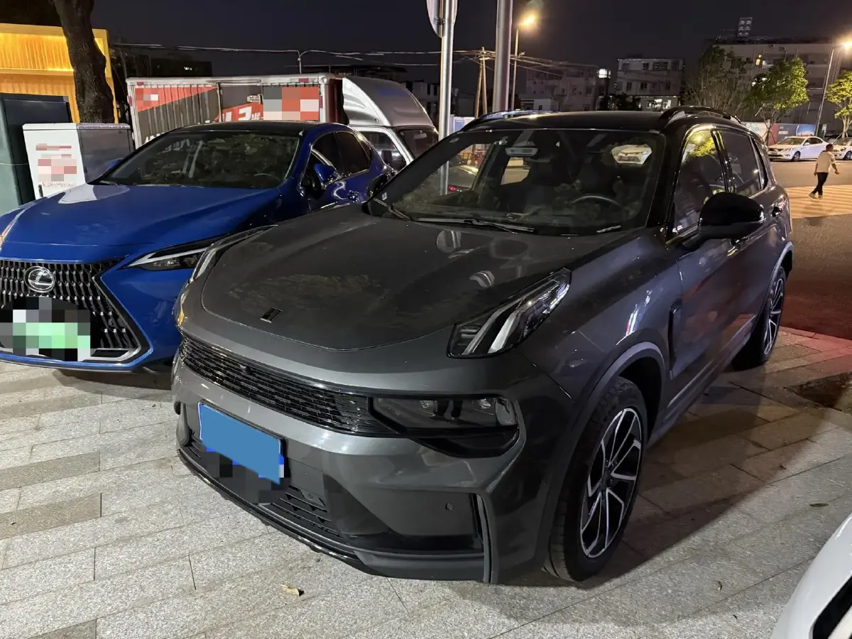 2022 LYNK&CO 01 EM-P 1.5T 180HP L3 7DCT PHEV 17.7KWH