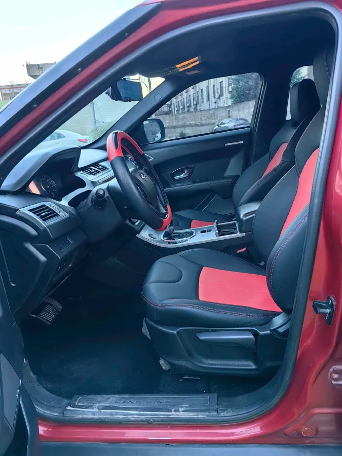 2016 Landwind X7 2.0T 190HP L4 8AT,autocango,china used car exporter,china ev exporter,chinese used car exporter,chinese used ev exporter