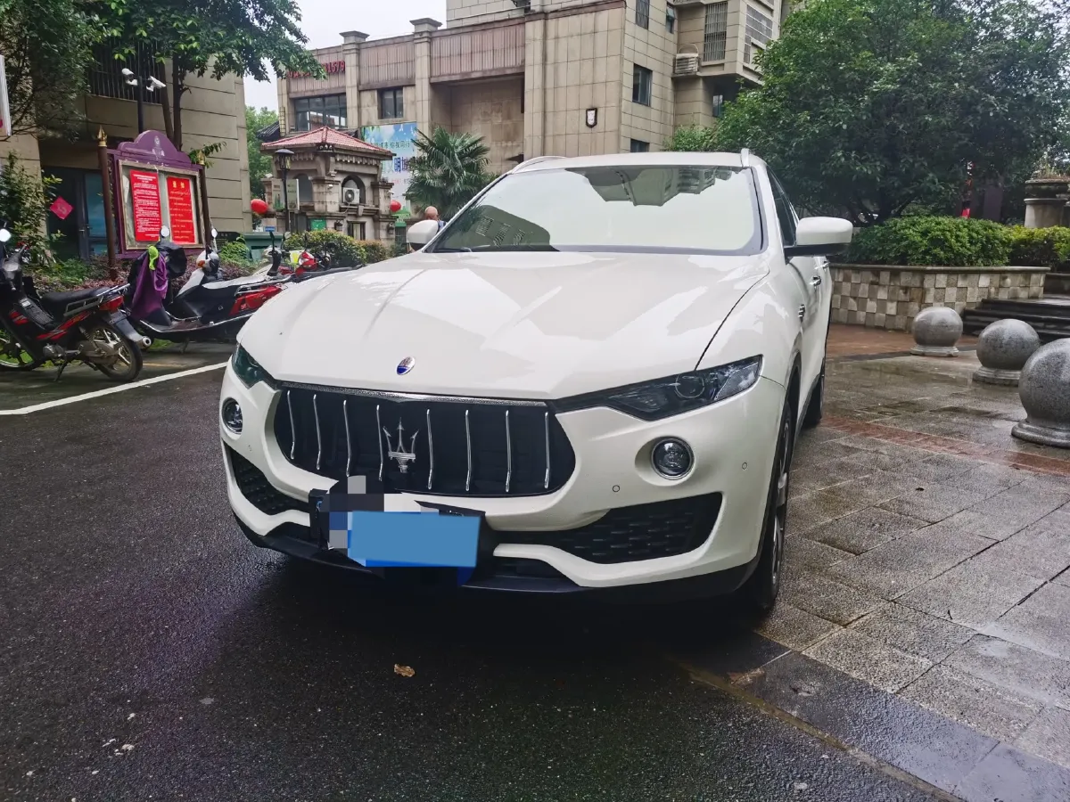 2018 Maserati Levante 3.0T 350HP V6 8AT,autocango,china used car exporter,china ev exporter,chinese used car exporter,chinese used ev exporter