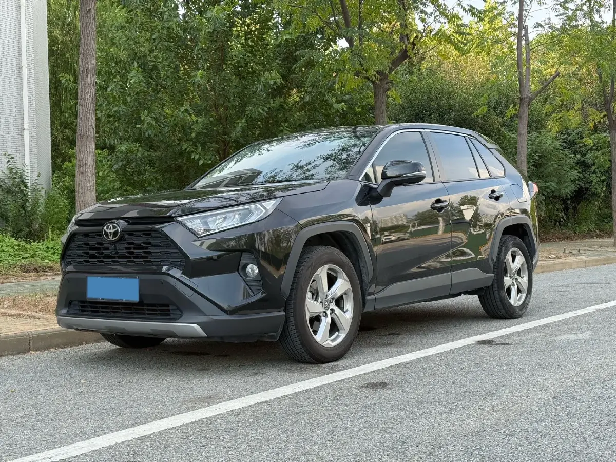 2021 Toyota RAV4 2.0L 171HP L4 CVT