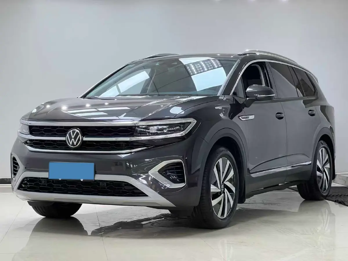2022 Volkswagen Talagon 2.0T 220HP L4 7DCT