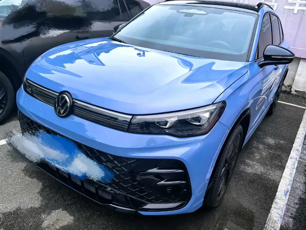 2024 Volkswagen Tiguan L 2.0T 220HP L4 7DCT