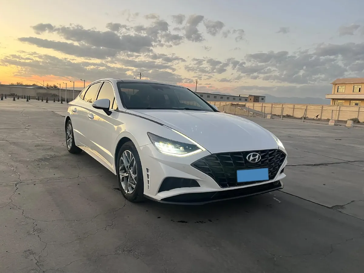 2020 Hyundai Sonata 1.5T 170HP L4 7DCT,autocango,china used car exporter,china ev exporter,chinese used car exporter,chinese used ev exporter