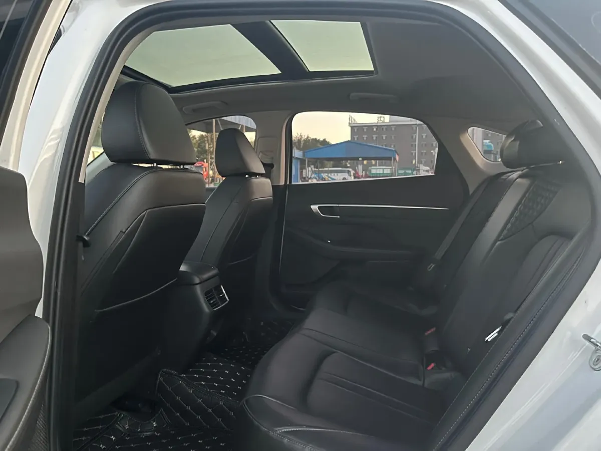 2020 Hyundai Sonata 1.5T 170HP L4 7DCT,autocango,china used car exporter,china ev exporter,chinese used car exporter,chinese used ev exporter