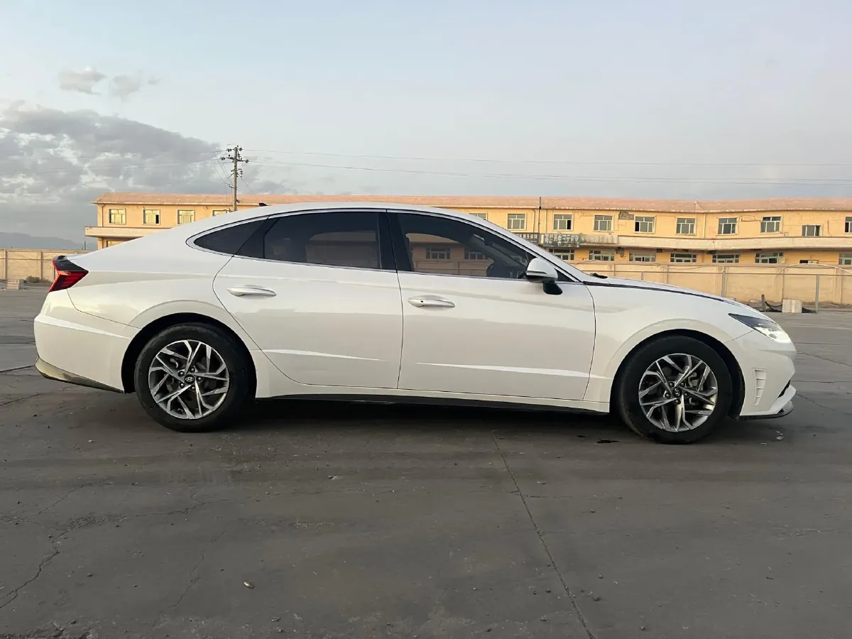 2020 Hyundai Sonata 1.5T 170HP L4 7DCT,autocango,china used car exporter,china ev exporter,chinese used car exporter,chinese used ev exporter
