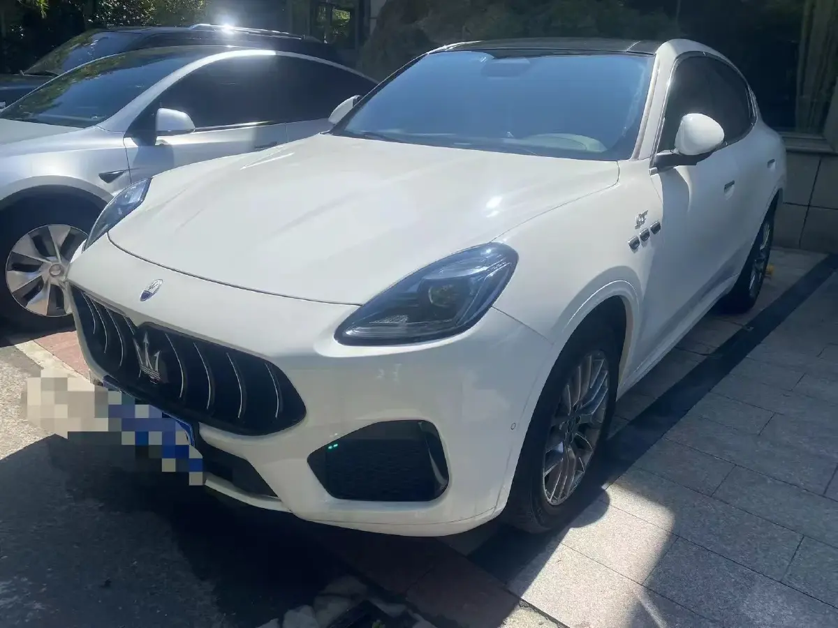 2022 Maserati Levante 2.0T 330HP L4 8AT