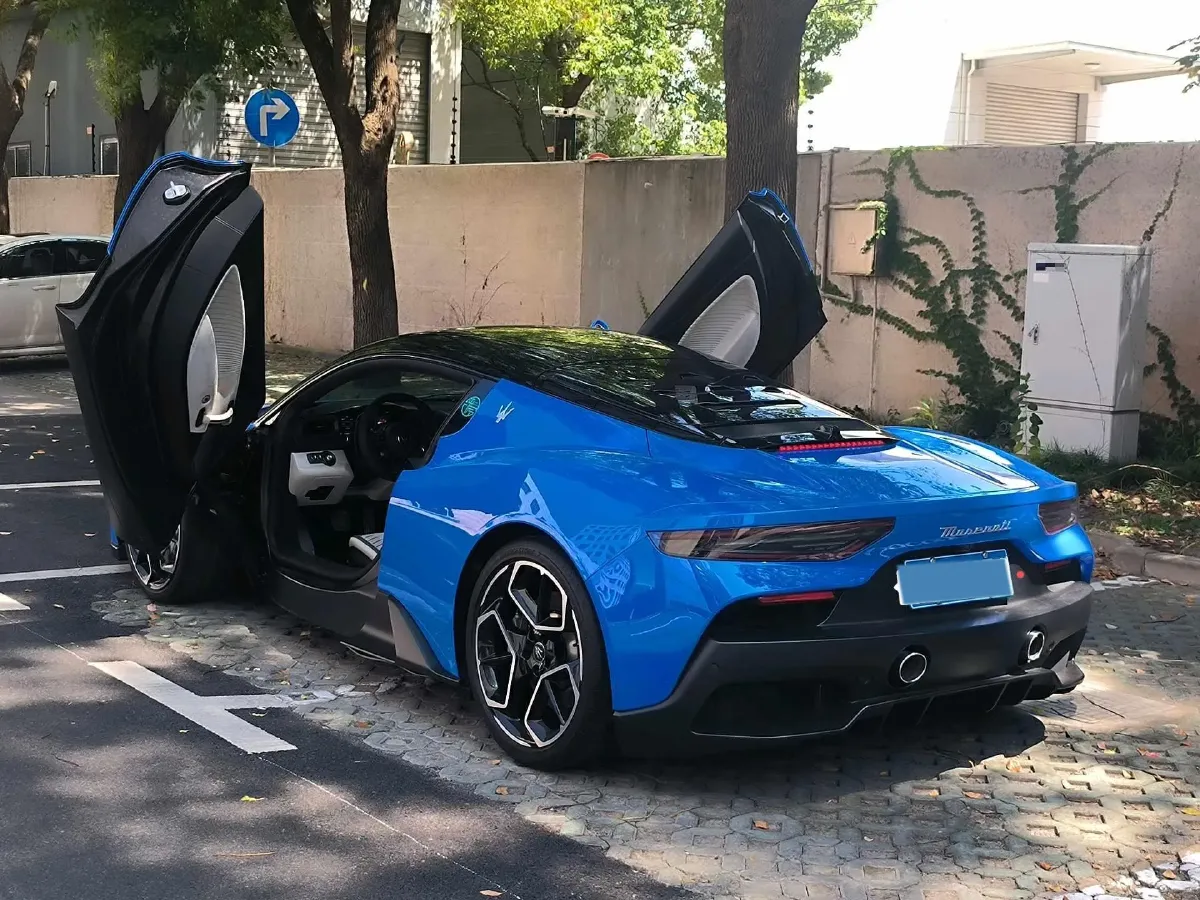 2023 Maserati MC20 3.0T 630HP V6 8DCT,autocango,china used car exporter,china ev exporter,chinese used car exporter,chinese used ev exporter