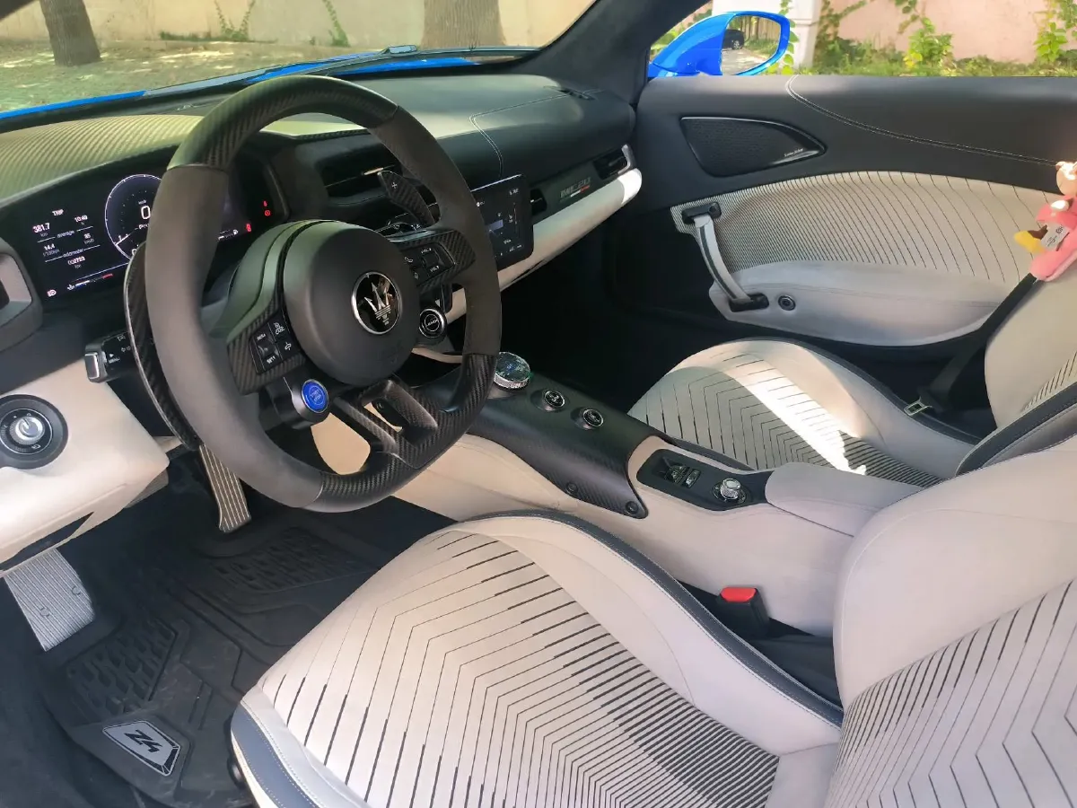 2023 Maserati MC20 3.0T 630HP V6 8DCT,autocango,china used car exporter,china ev exporter,chinese used car exporter,chinese used ev exporter