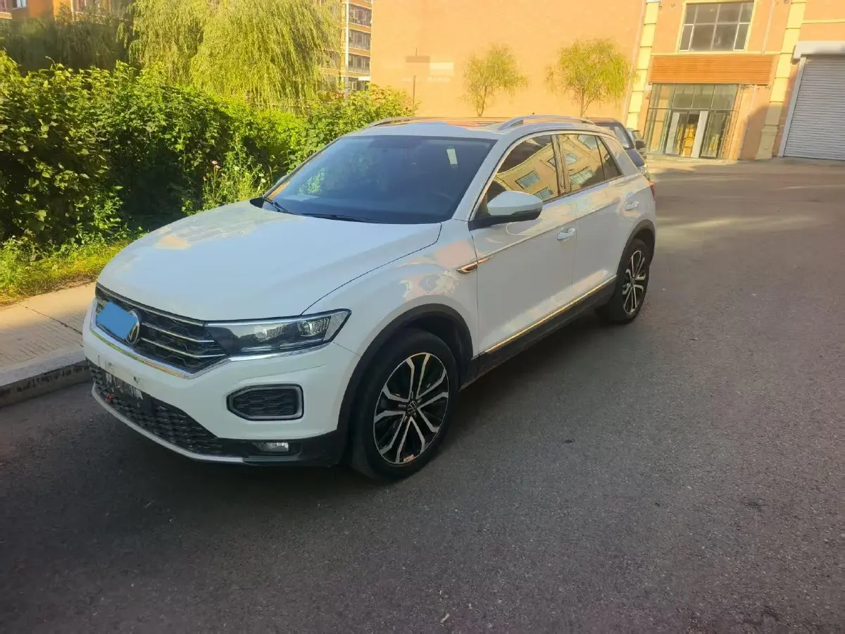 2021 Volkswagen T-Roc 1.4T 150HP L4 7DCT