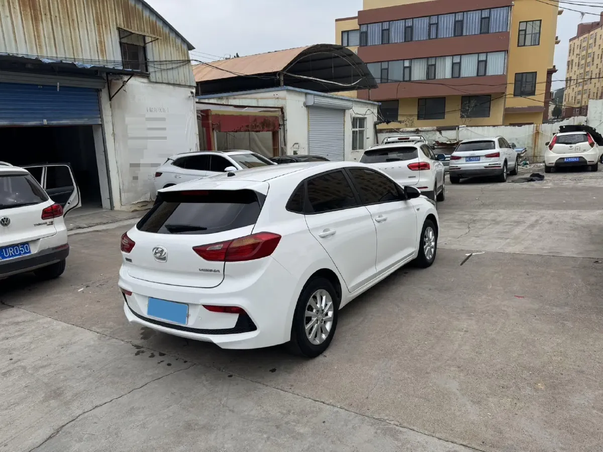 2017 Hyundai Verna RV 1.4L 100HP L4 6AT,autocango,china used car exporter,china ev exporter,chinese used car exporter,chinese used ev exporter