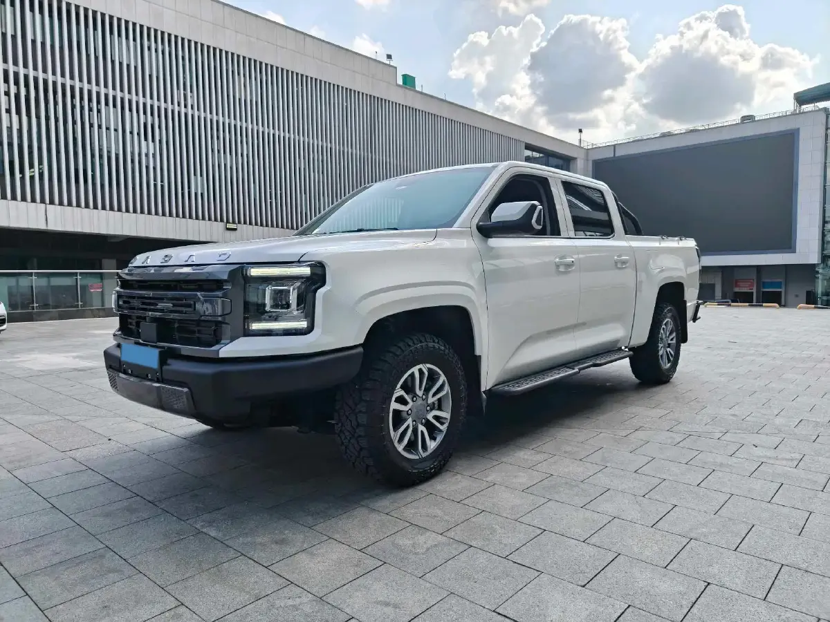 2024 JMC DaDao 2.3T 177HP L4 8AT