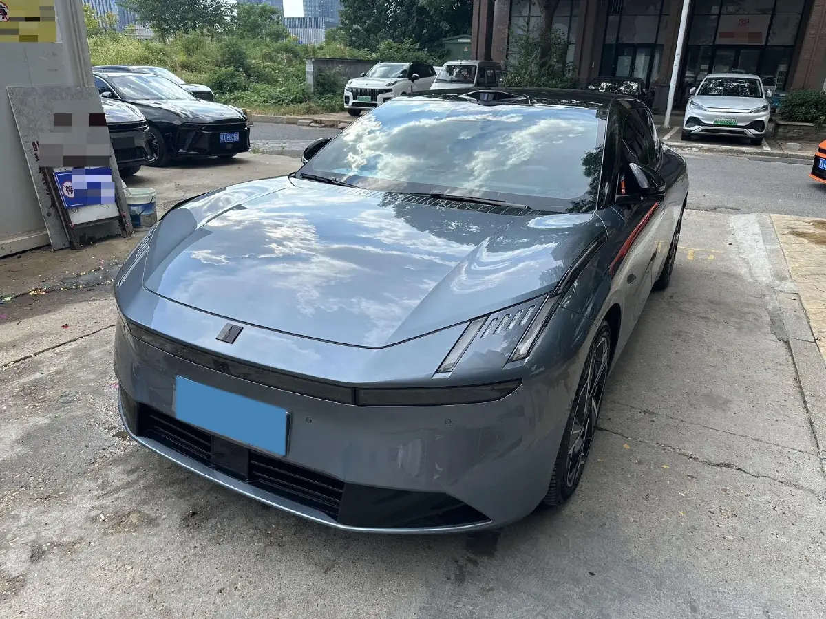 2025 LYNK&CO Z10 BEV 95KWH